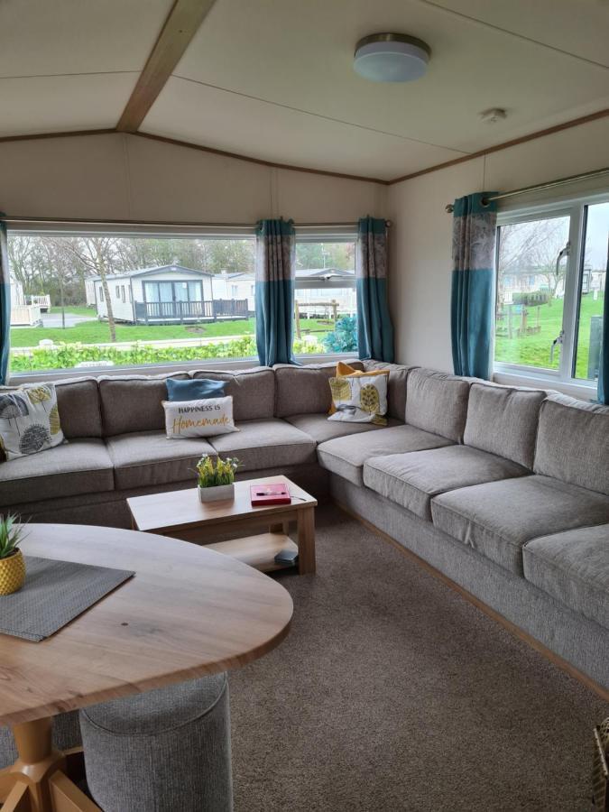 Hot Tub Hols 3 Bed Caravan At 42 Kingfisher Court Tattershall Ngoại thất bức ảnh