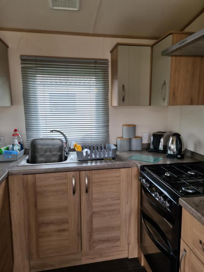 Hot Tub Hols 3 Bed Caravan At 42 Kingfisher Court Tattershall Ngoại thất bức ảnh